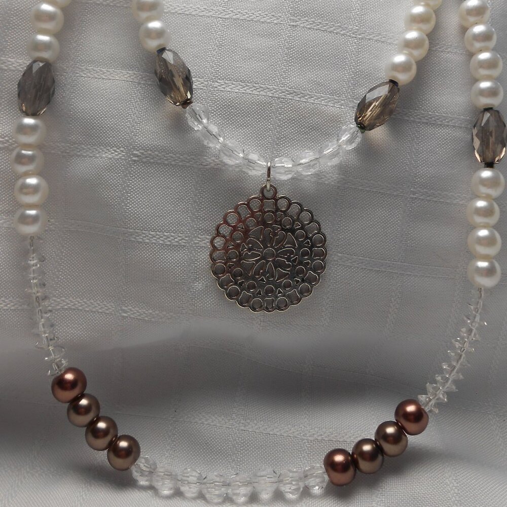 No1163 Handmade long and short row necklace with silver pendant and earrings